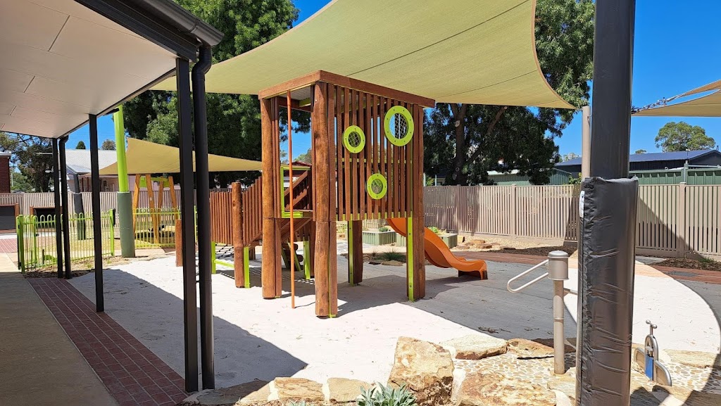 Marrungi Wayaparra Kindergarten | Cnr Torrens &, Cathcart St, Marong VIC 3515, Australia | Phone: (03) 4329 0459