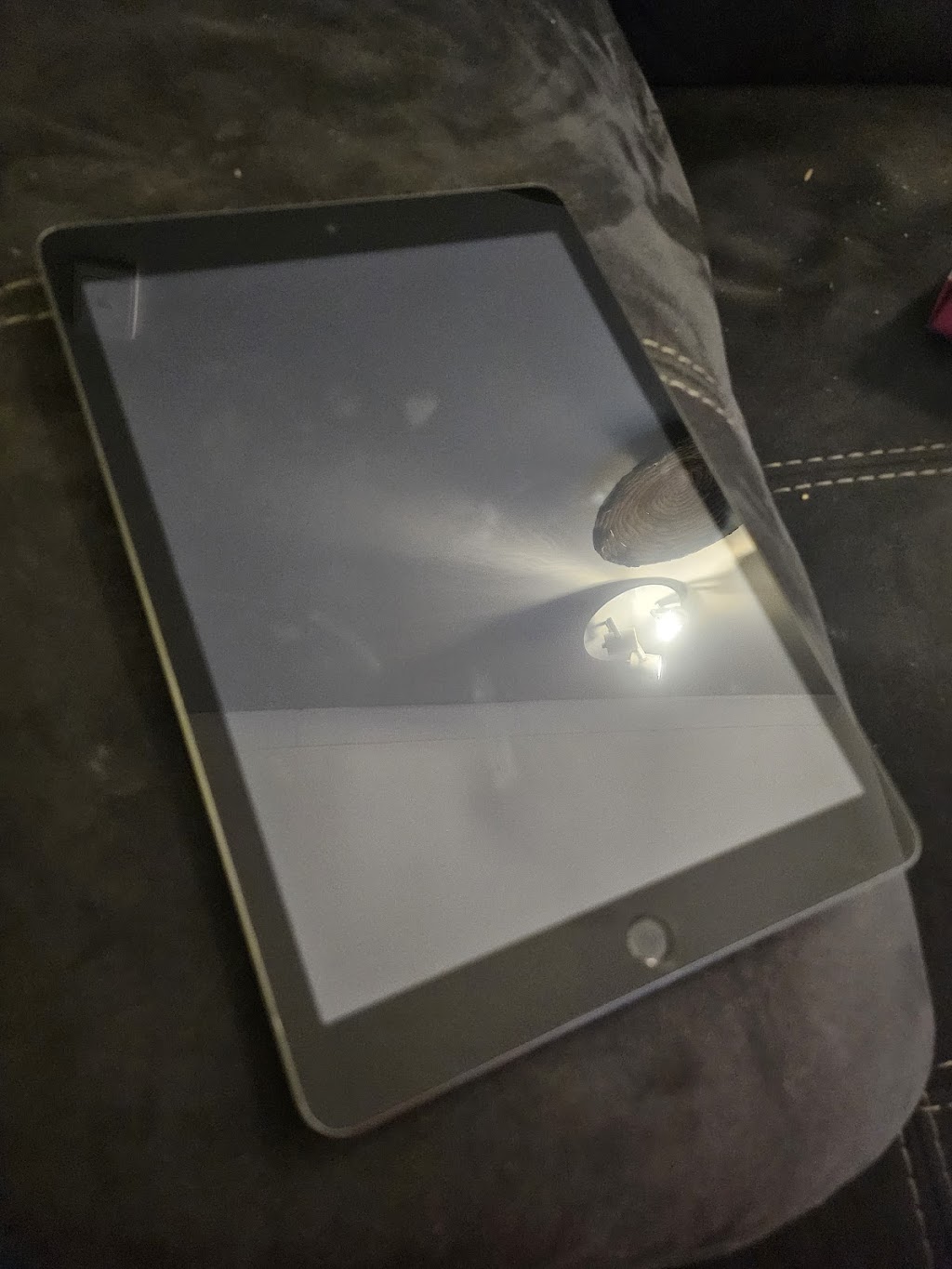 Pro Gadgets Repair | 36 Figtree Blvd, Wadalba NSW 2259, Australia | Phone: 0493 556 413