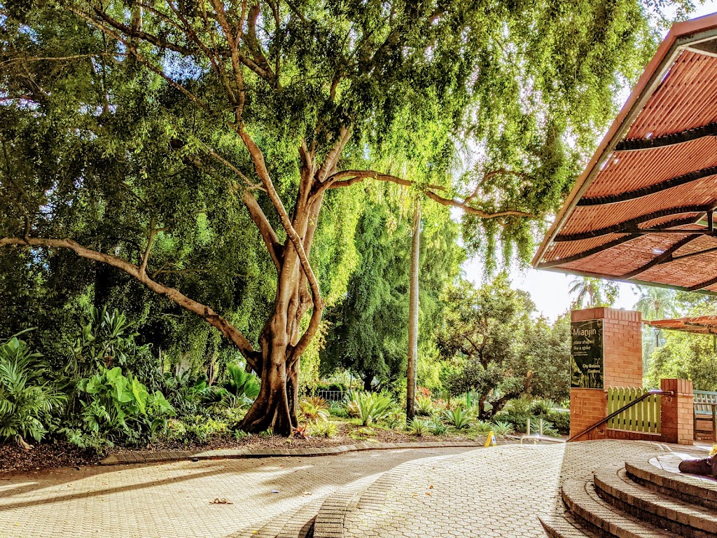 Public Toilets |  | Botanic Gardens Bikeway, Brisbane City QLD 4000, Australia | 0734038888 OR +61 7 3403 8888