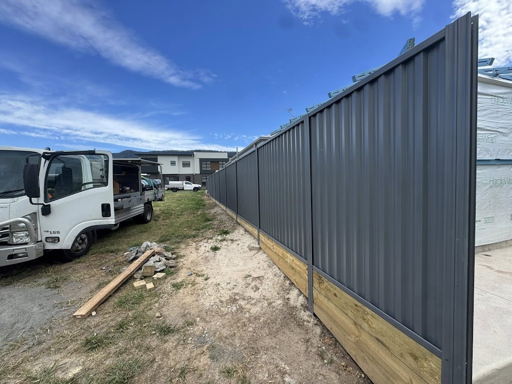 Iron Shield Fencing | 4 Bertha St, Hill Top NSW 2575, Australia | Phone: 0420 654 522