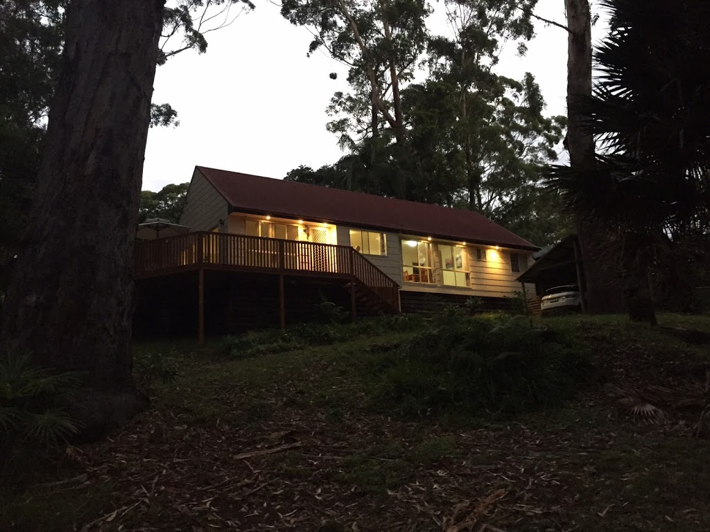 BeachnLake Cottage | 17 Amaroo Dr, Smiths Lake NSW 2428, Australia | Phone: 0404 091 114