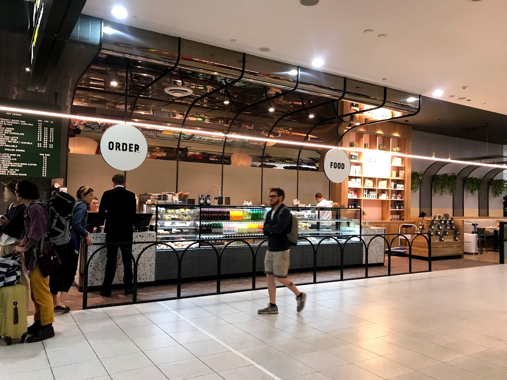 Axil Coffee Roasters Melbourne Airport | cafe | T2 LS02 Melbourne Airport, Melbourne Airport VIC 3045, Australia | 0398190091 OR +61 3 9819 0091