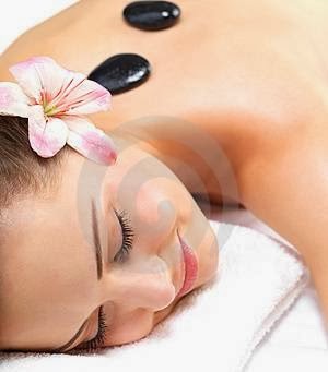 Belle Esprit Beauty Therapy & Day Spa | 19 Omega Ave, Summerland Point NSW 2259, Australia | Phone: (02) 4972 5857