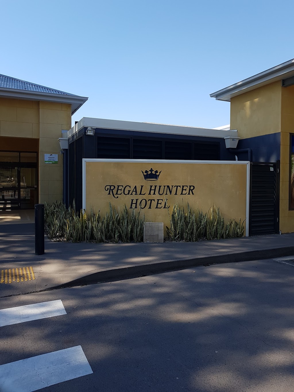 Regal Hunter Hotel | lodging | 33 Metford Rd, Tenambit NSW 2323, Australia | 0249332475 OR +61 2 4933 2475
