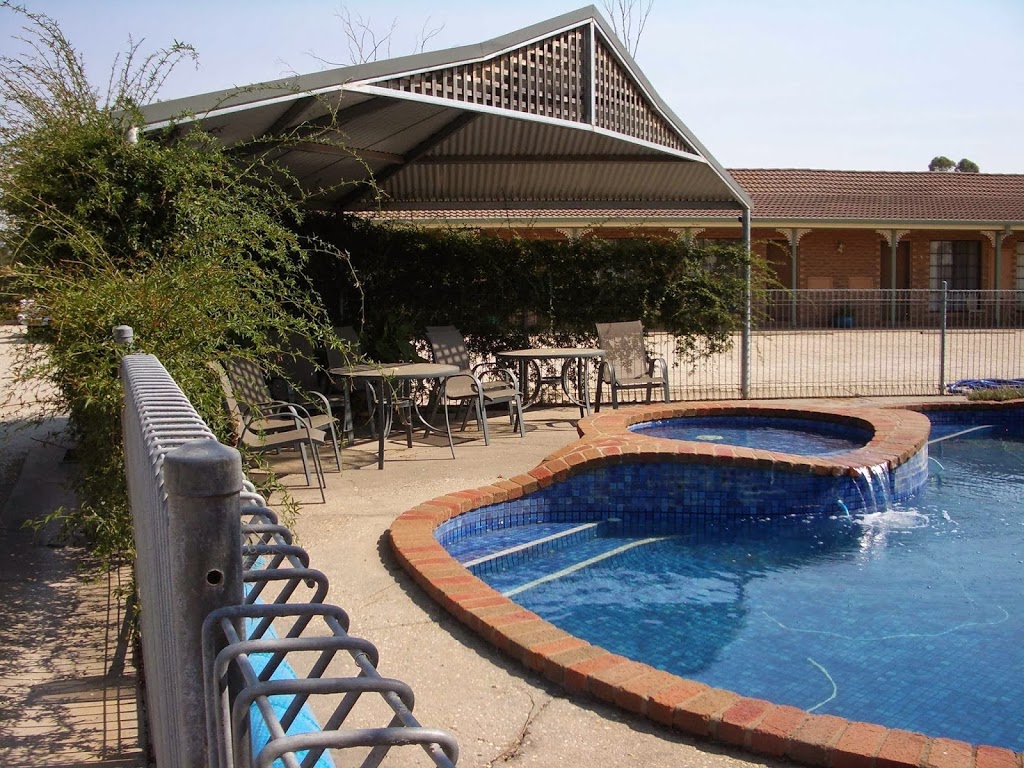 Arcadia Motor Inn | lodging | 127 Federation Ave, Corowa NSW 2646, Australia | 0260332088 OR +61 2 6033 2088