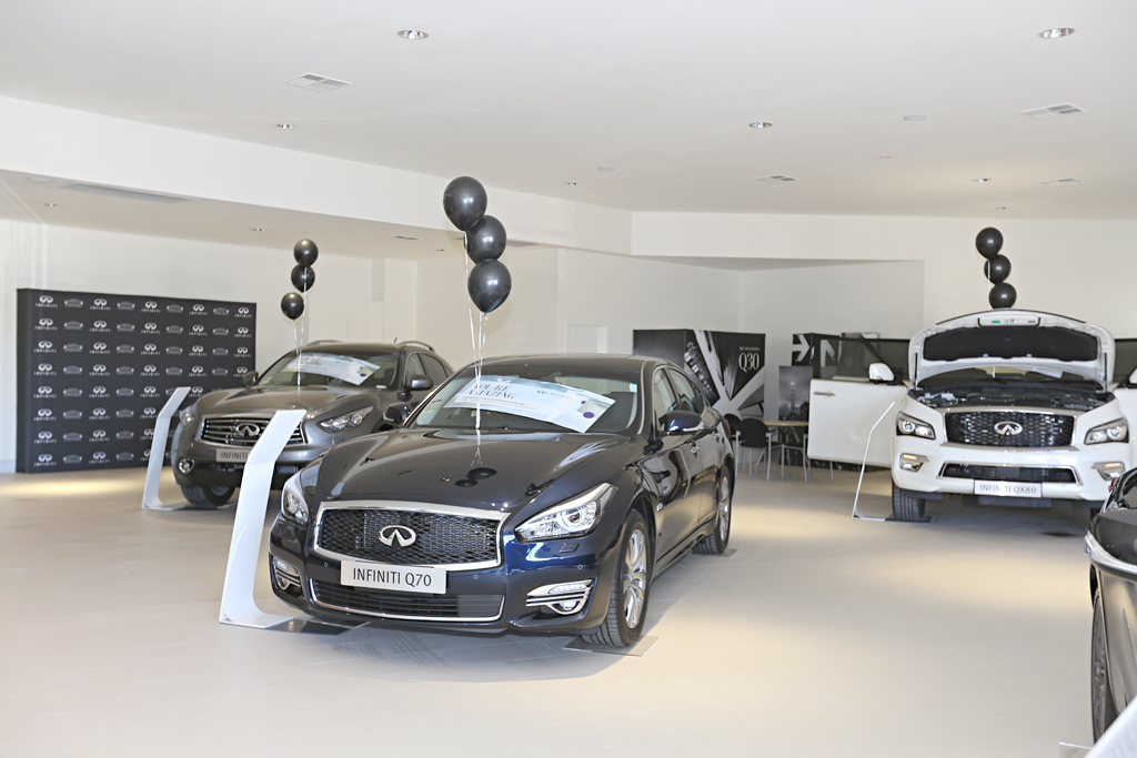 Peter Warren Infiniti | 13 Hume Hwy, Warwick Farm NSW 2170, Australia | Phone: (02) 9828 8999