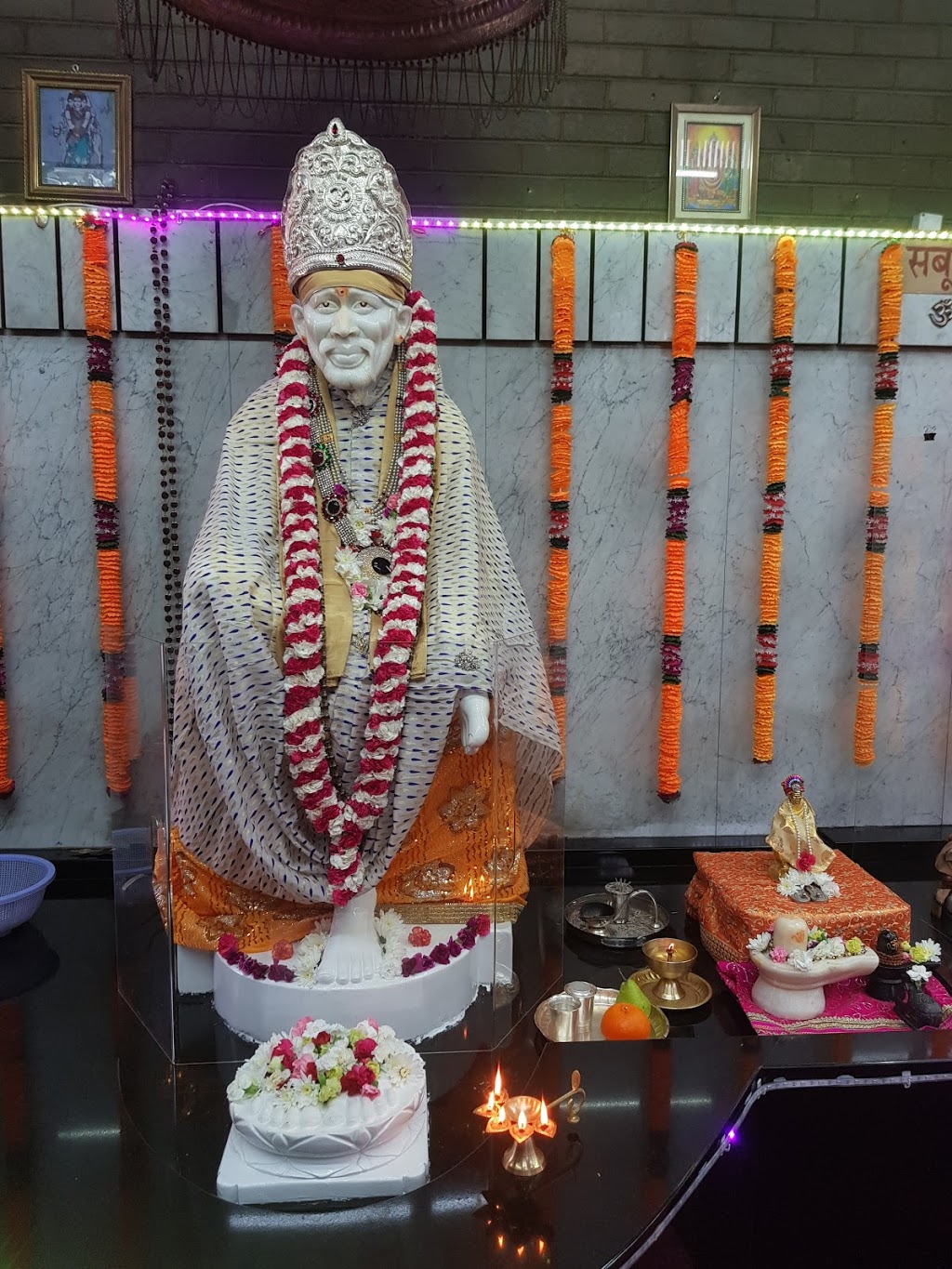 Shirdi Sai Sansthan Melbourne | hindu temple | 32 Halley Ave, Camberwell VIC 3124, Australia | 0398892974 OR +61 3 9889 2974