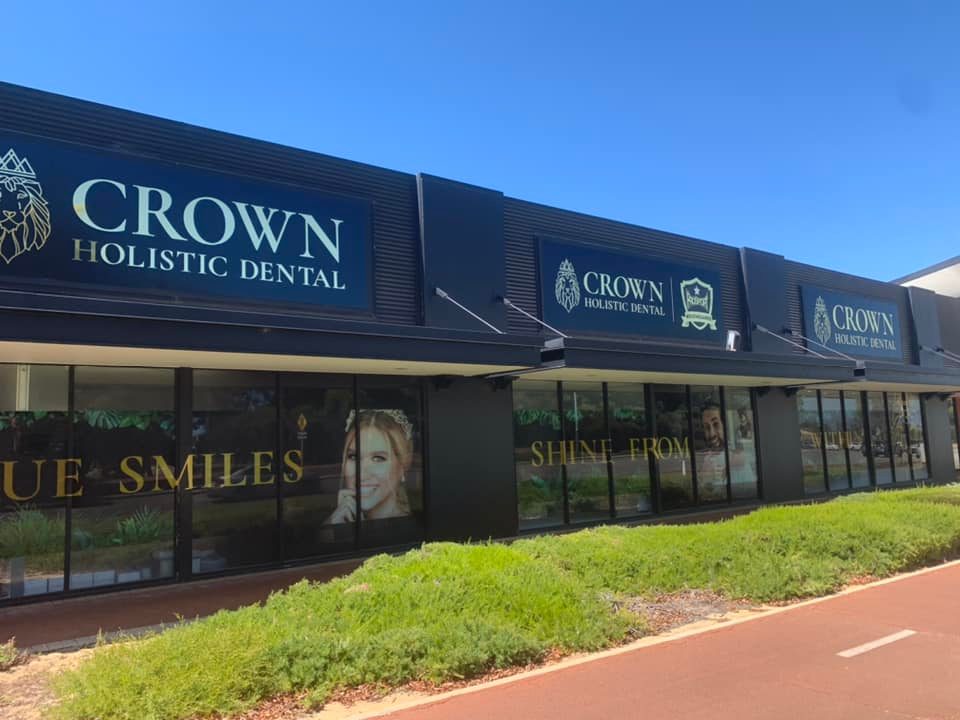 Crown Holistic Dental | dentist | 5/320 Joondalup Dr, Joondalup WA 6027, Australia | 0893000808 OR +61 8 9300 0808