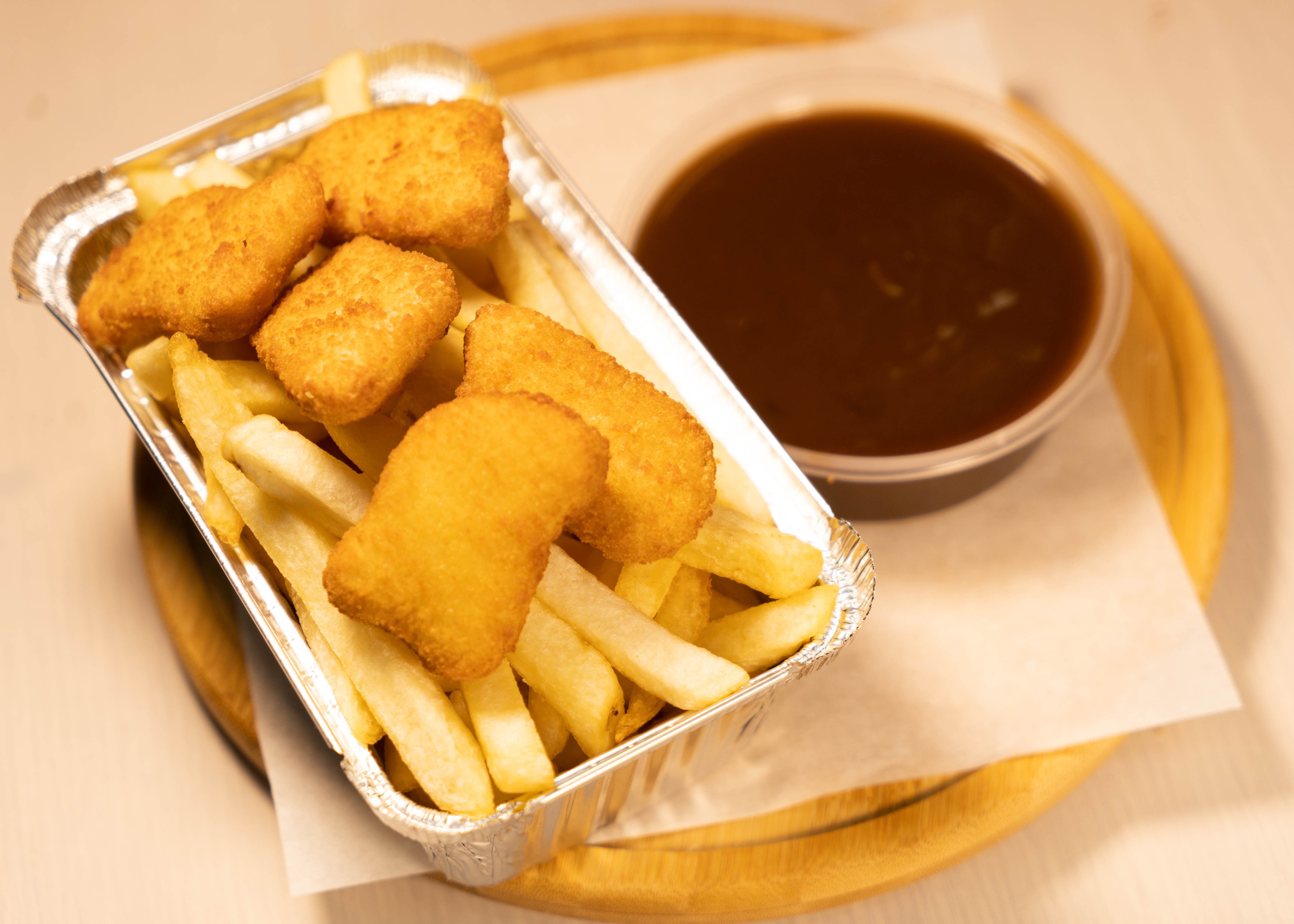 HQ Rolls & Chips | meal takeaway | 197 Hanson Rd, Athol Park SA 5012, Australia | 0412717366 OR +61 412 717 366