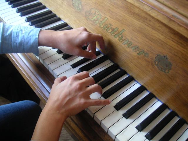Mimia Margiotta Piano Studio | 29 Camborne Pl, Chapel Hill QLD 4069, Australia | Phone: 0434 399 403