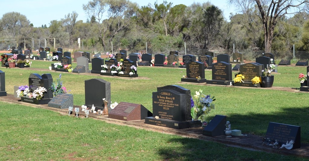 Merbein Public Cemetery | cemetery | 403 Wentworth Rd, Merbein VIC 3505, Australia