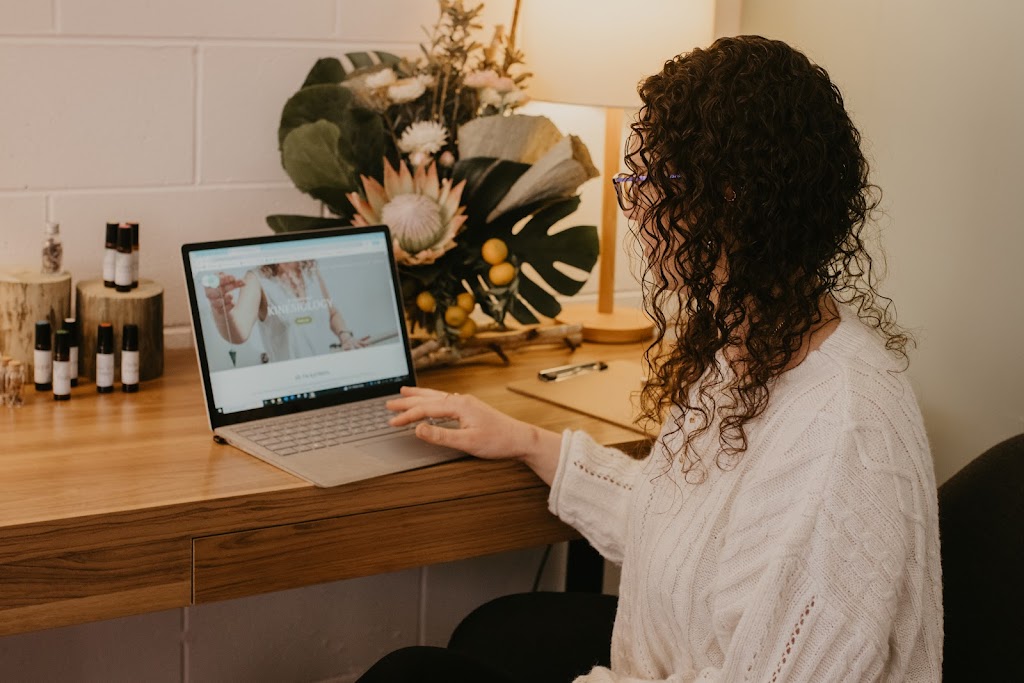 Grounded Earth Kinesiology | 13 Market Pl, Cape Paterson VIC 3995, Australia | Phone: 0484 189 163