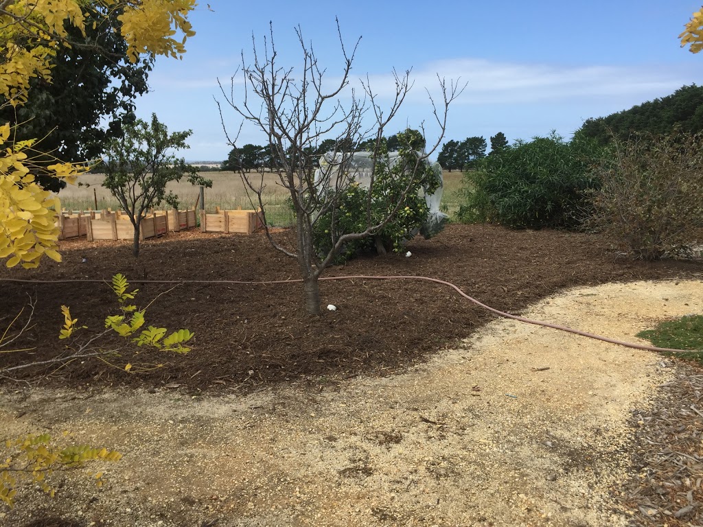 Blackgate Garden Maintenance | 590 Blackgate Rd, Mount Duneed VIC 3216, Australia | Phone: 0438 184 267