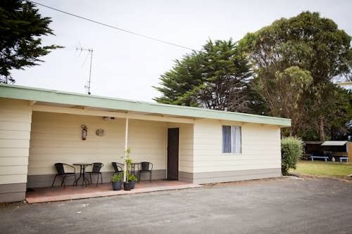 Gum Tree Caravan Park | rv park | 8 Amble Ln, Port Fairy VIC 3284, Australia | 0355681462 OR +61 3 5568 1462