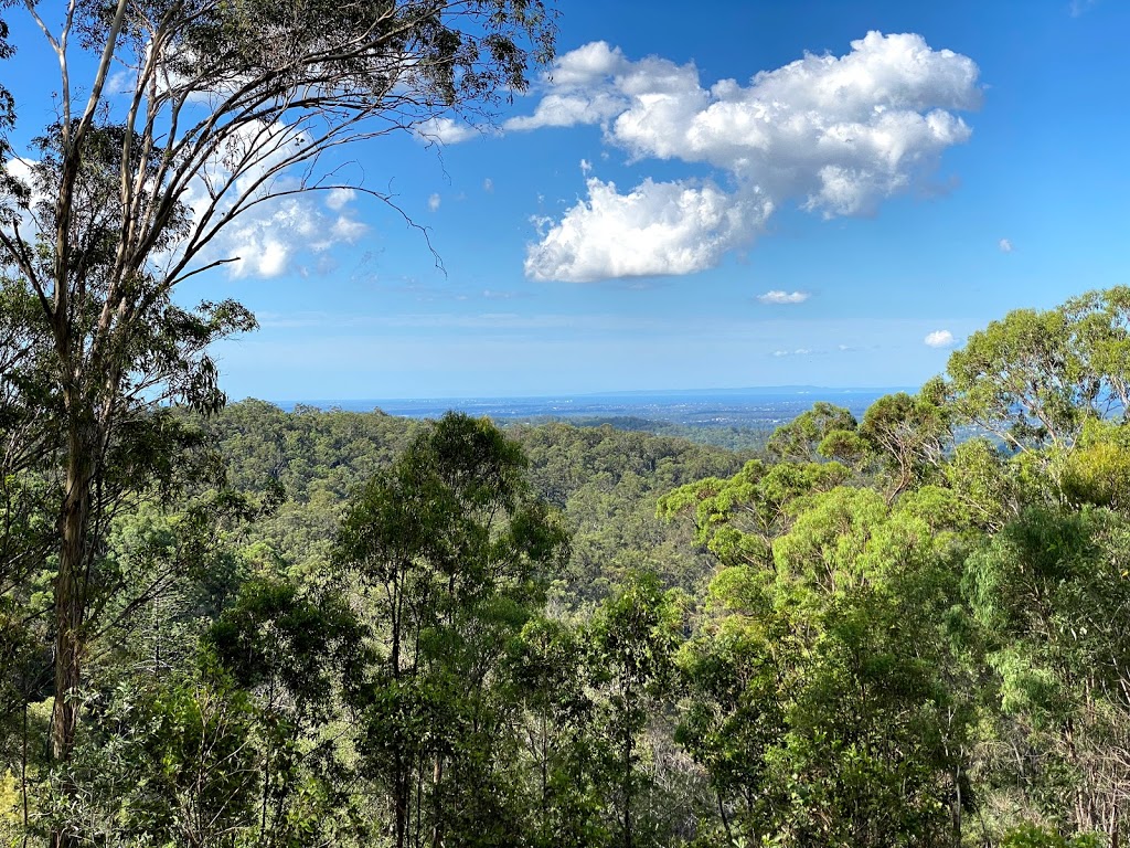 McAfees Lookout | tourist attraction | 821B Mount Nebo Rd, Enoggera Reservoir QLD 4520, Australia | 0735122300 OR +61 7 3512 2300