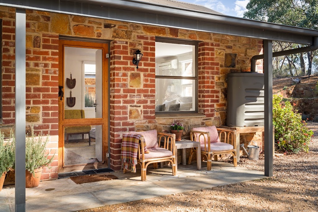 HeartStone Hill | 5 McMeekin St, Castlemaine VIC 3450, Australia | Phone: 0418 548 663