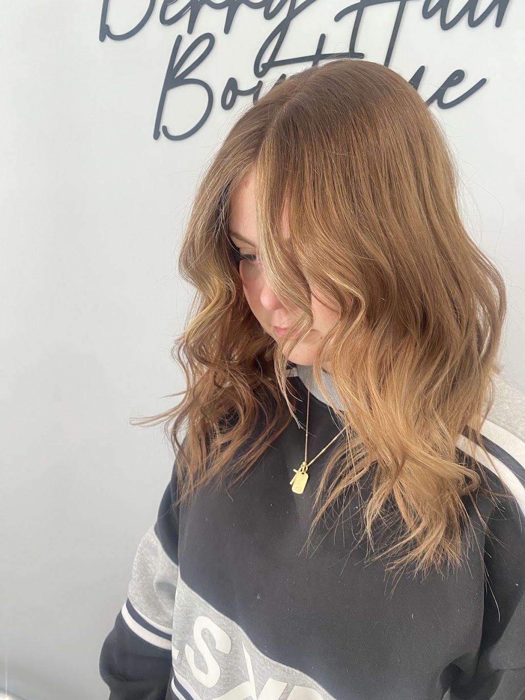 Berry Hair Boutique | 2 Berry Ave, Menangle NSW 2652, Australia | Phone: 0421 785 943