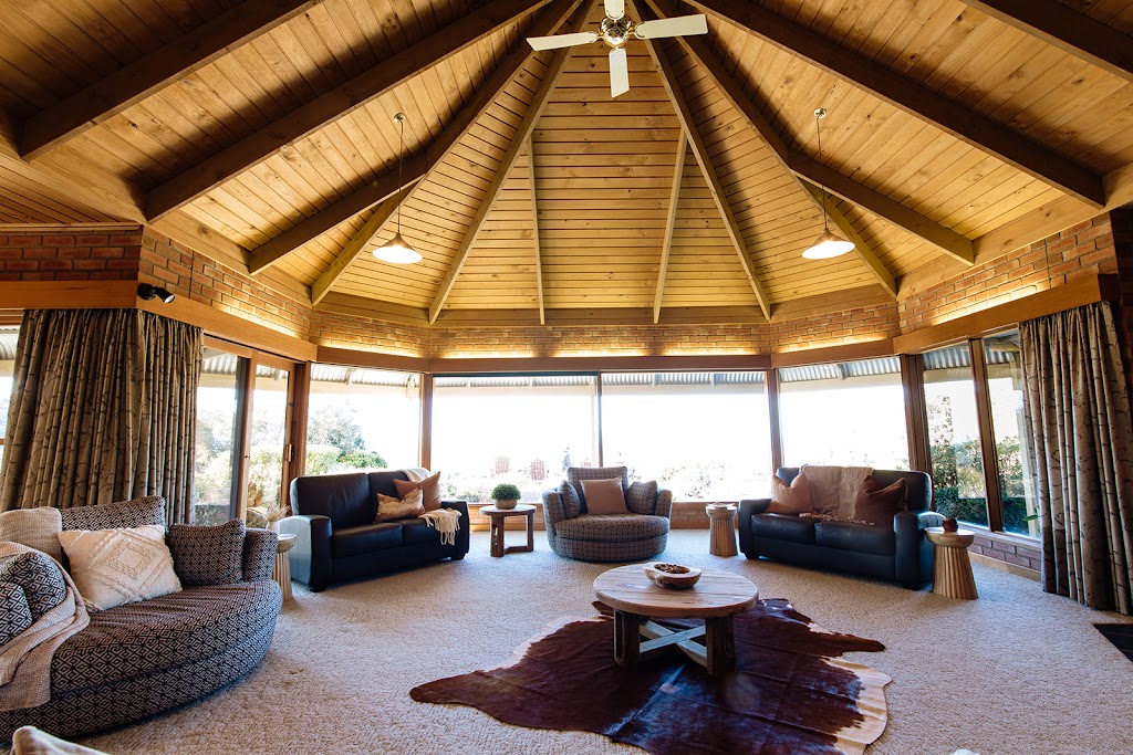 Sunrise Retreat Taminick | 426 Taminick Gap Rd, Wangaratta South VIC 3678, Australia | Phone: 0434 646 526