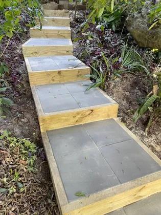 Landscaper Warren Jones | 50 Soldiers Point Dr, Norah Head NSW 2263, Australia | Phone: 0408 204 604