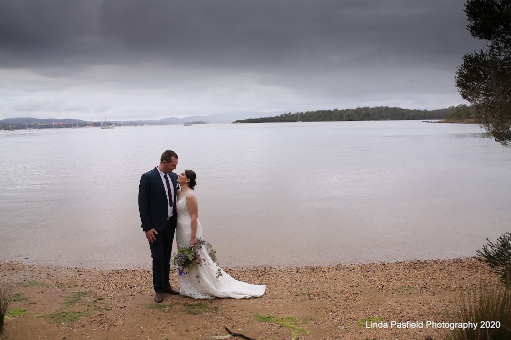 Wedding Photographer Tasmania |  | 8 Flinders St, Beauty Point TAS 7270, Australia | 0412723927 OR +61 412 723 927