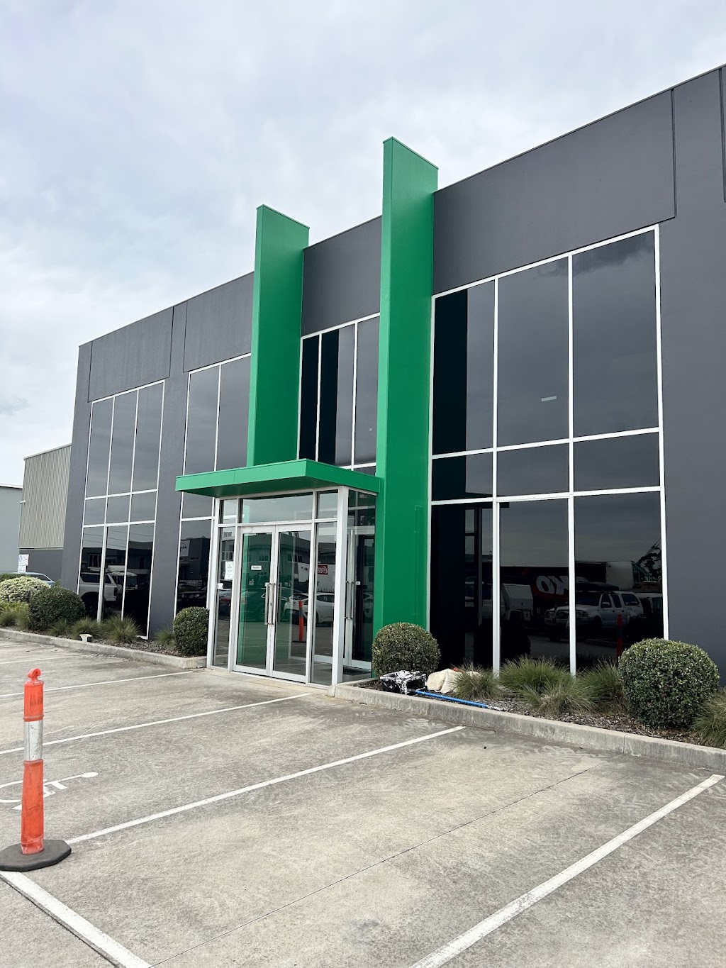 PRO1 Painting Pty Ltd | 4 Clifford Grove, Tecoma VIC 3155, Australia | Phone: 0403 015 806