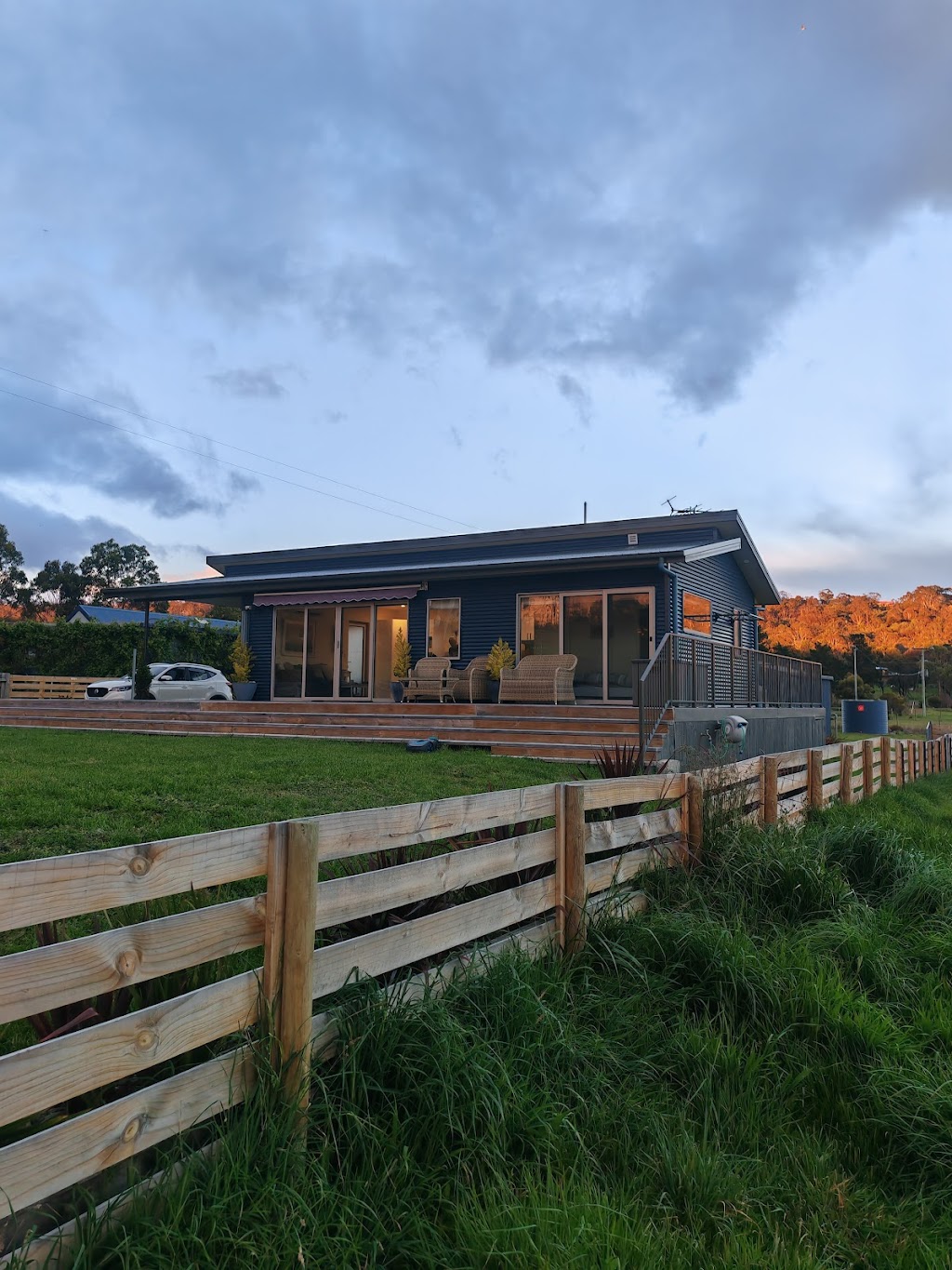 Clifton Beach Villa | 189 Clifton Beach Rd, Clifton Beach TAS 7020, Australia | Phone: 0477 938 232