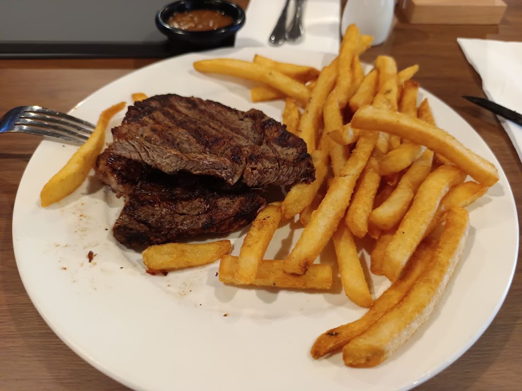 The Andergrove Tavern | 64 Andergrove Rd, Andergrove QLD 4740, Australia | Phone: (07) 4955 5444