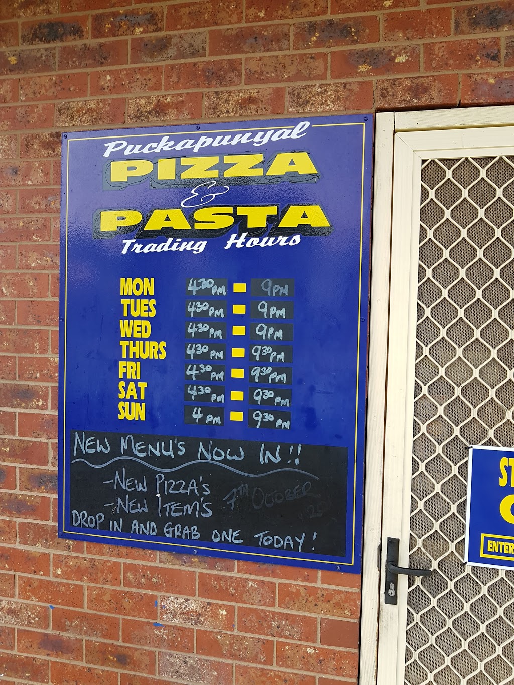 Puckapunyal Pizza & Pasta | meal takeaway | Complex Shop, 8 Labaun St, Puckapunyal VIC 3662, Australia | 0357931035 OR +61 3 5793 1035