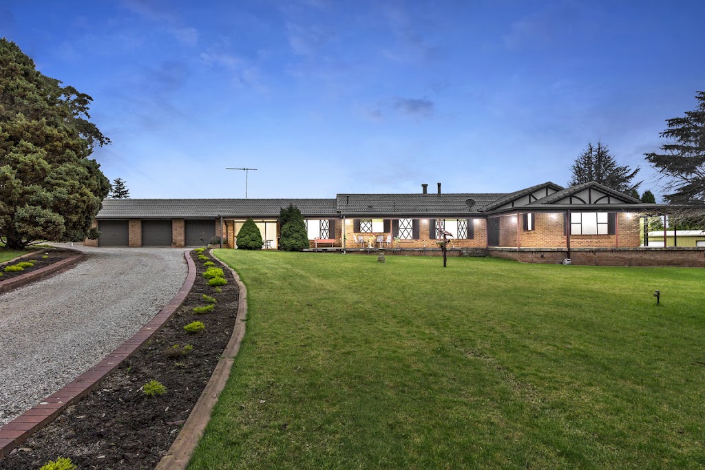 Mountain Culture Farm Stay | 52 Blackheath Creek Rd, Kanimbla NSW 2790, Australia | Phone: 0493 185 114