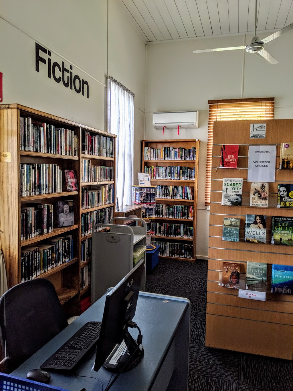 Woombye Library | library | Blackall St & Hill St, Woombye QLD 4559, Australia | 0754422250 OR +61 7 5442 2250