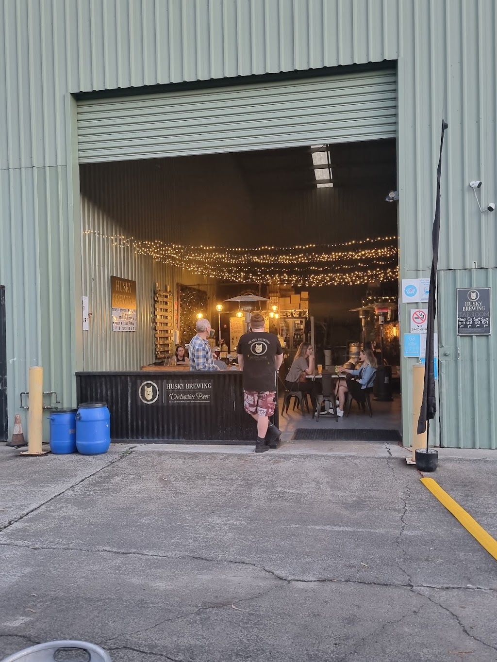 Hungry Husky Pizza | 4 Cumberland Ave, South Nowra NSW 2541, Australia | Phone: 0434 875 901
