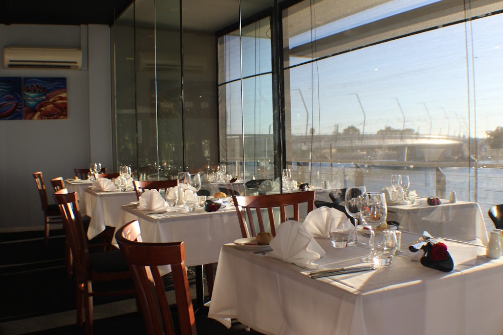Redmanna Waterfront Restaurant | restaurant | 5/9 Mandurah Terrace, Mandurah WA 6210, Australia | 0895811248 OR +61 8 9581 1248