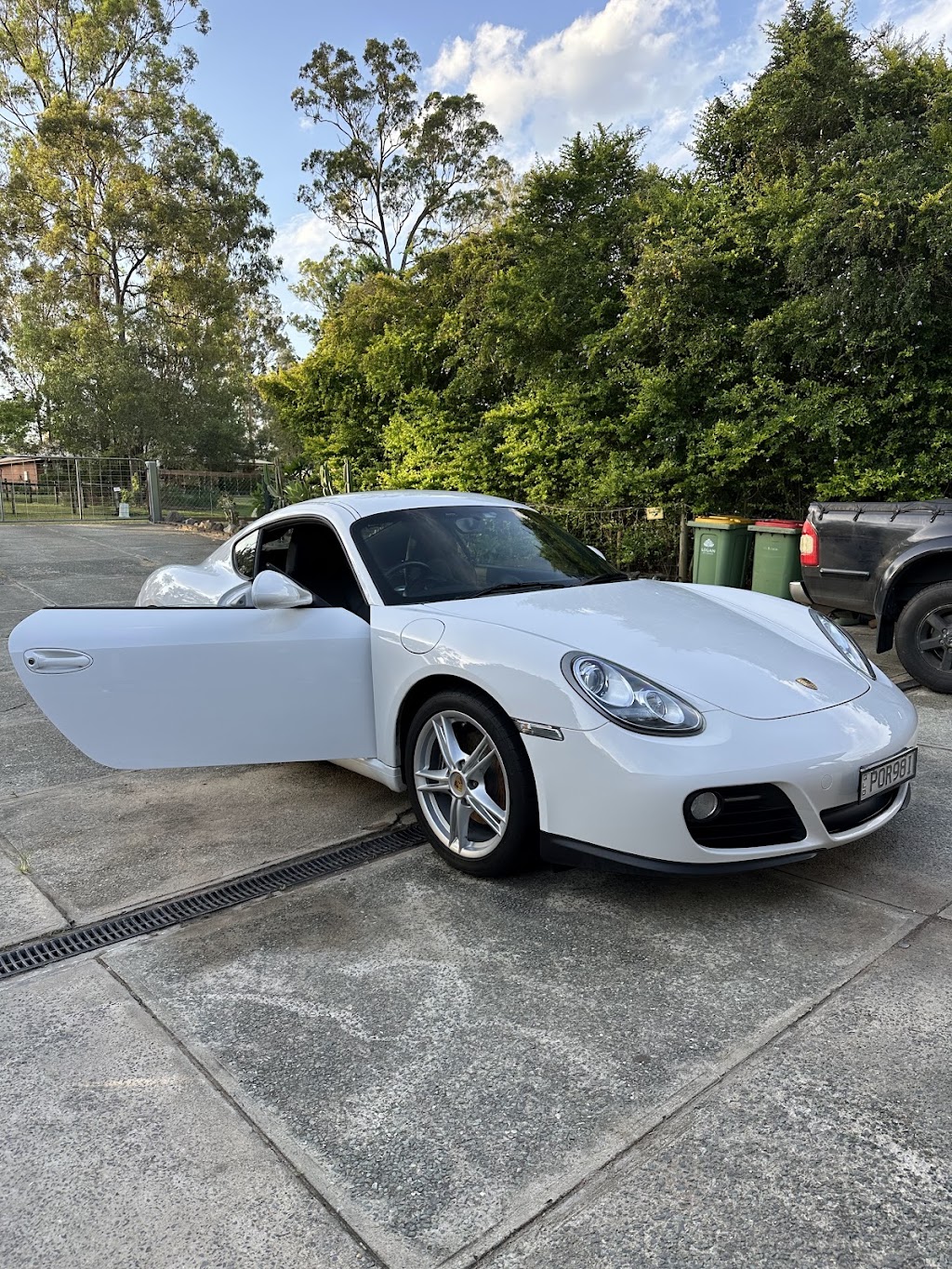 SB-AutomotiveDetailing | 14-16 Jackeroo Ct, Flagstone QLD 4280, Australia | Phone: 0400 805 067