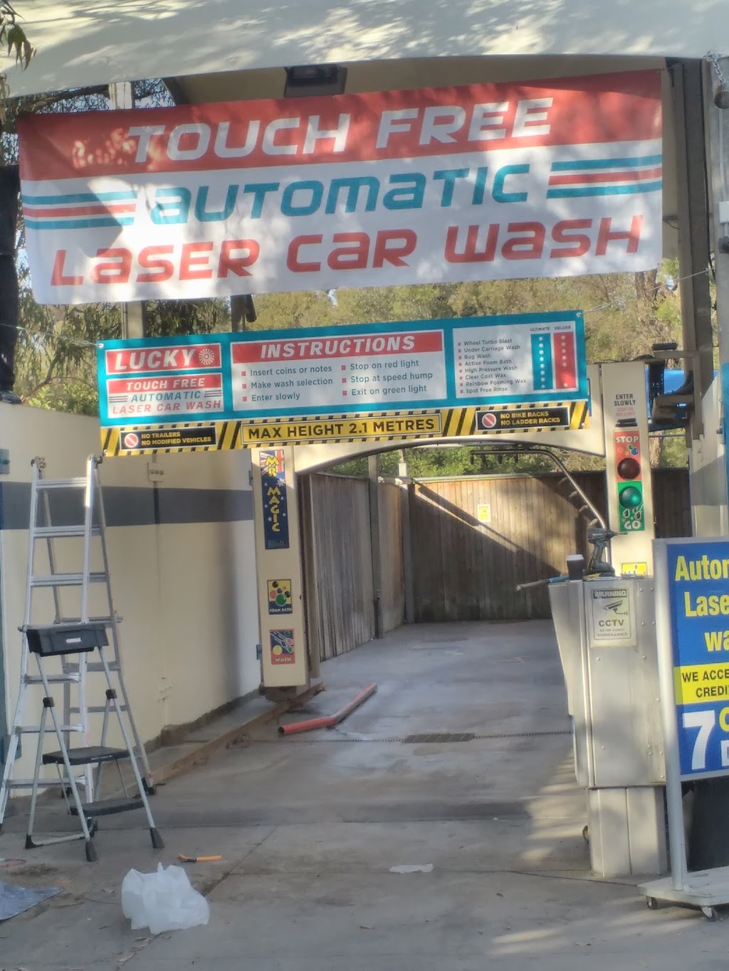 Luckys Car Wash | 770/776 Richmond Rd, Berkshire Park NSW 2765, Australia | Phone: 0455 321 333