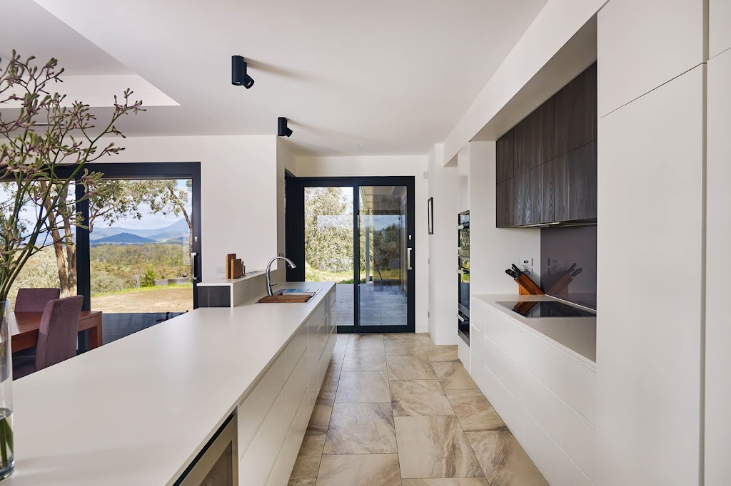 Bright Alpine Builders | 34 Rayner Track, Porepunkah VIC 3740, Australia | Phone: 0418 607 666