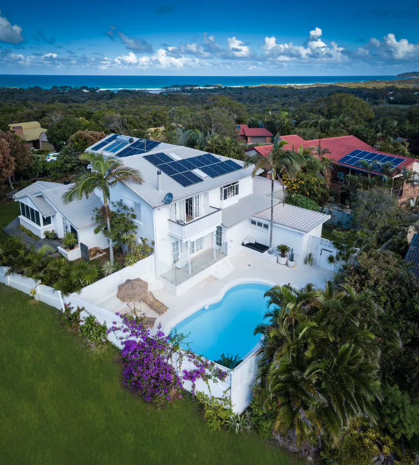 Byron Bay House | 9 Tallowood Cres, Byron Bay NSW 2481, Australia | Phone: 0434 560 150