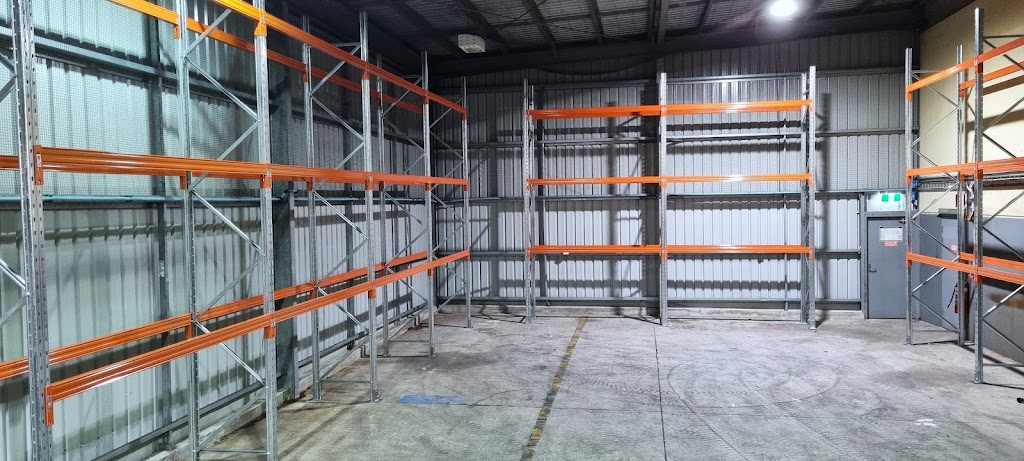 LIFT & STOR | 720 Greenwattle St, Harristown QLD 4350, Australia | Phone: 1800 304 844