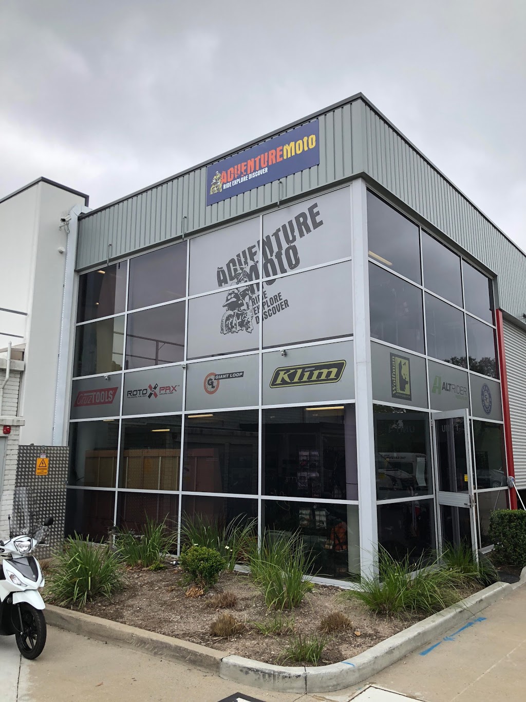 Adventure Moto | Unit 1/915 Old Northern Rd, Dural NSW 2158, Australia | Phone: (02) 9651 3355