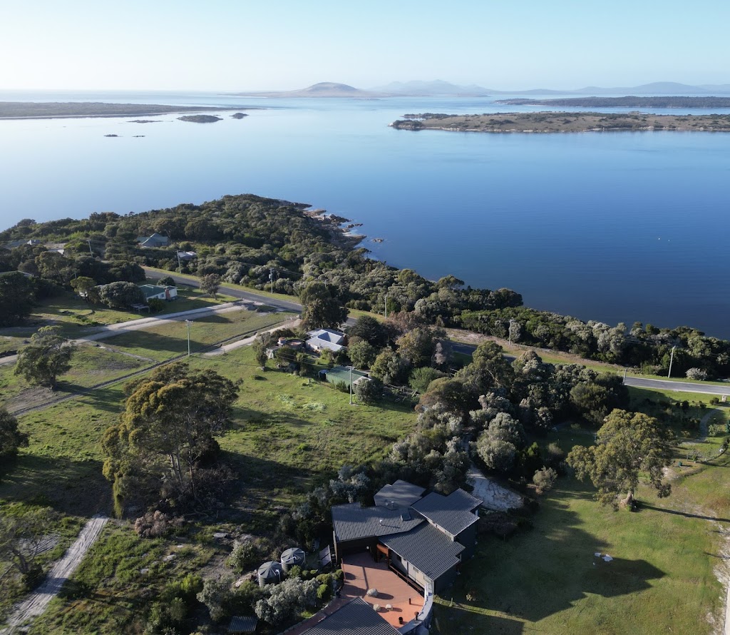 Faraway on Flinders Island | 53 Franklin Parade, Lady Barron TAS 7255, Australia | Phone: 0407 505 022