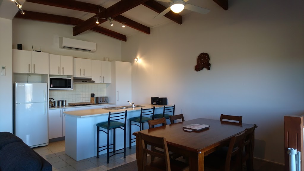 Elm Riverside Accommodation Merrijig | 6/4 Omega St, Merrijig VIC 3723, Australia | Phone: 0414 984 956