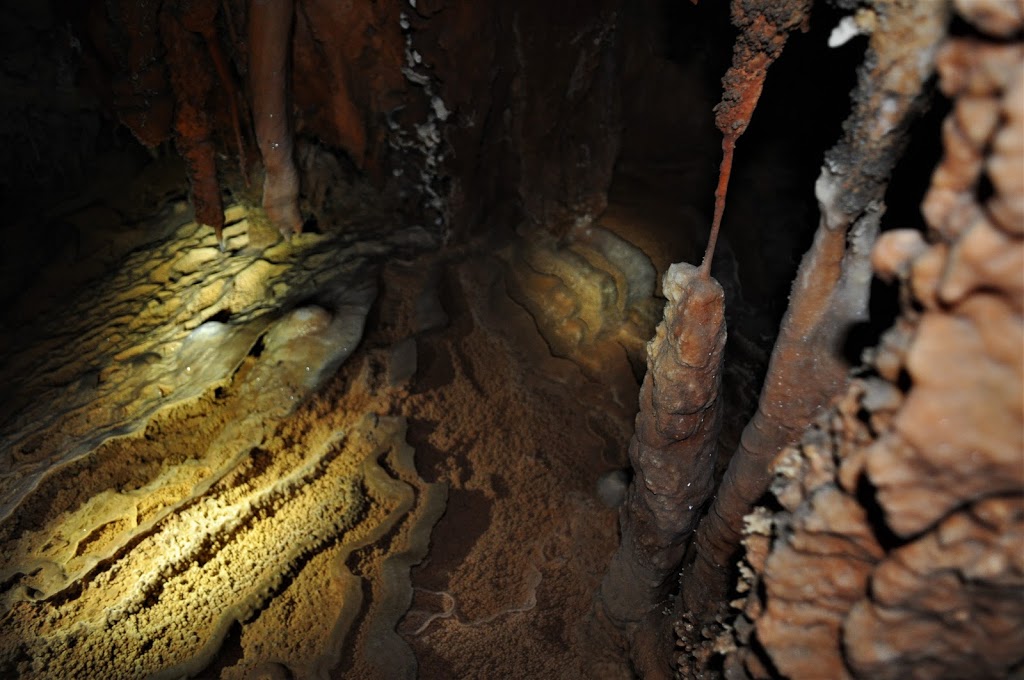 Castle Cave | Yarrangobilly NSW 2720, Australia | Phone: (02) 6454 9597