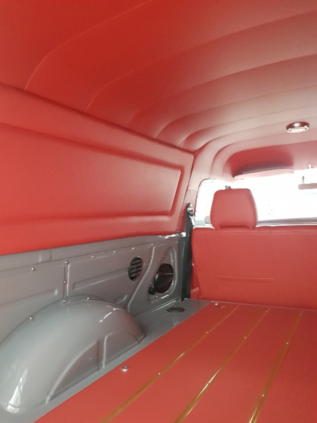 Griffs Trim Shop Car Upholstery | 4 Comb St, Soldiers Hill VIC 3350, Australia | Phone: 0418 519 702