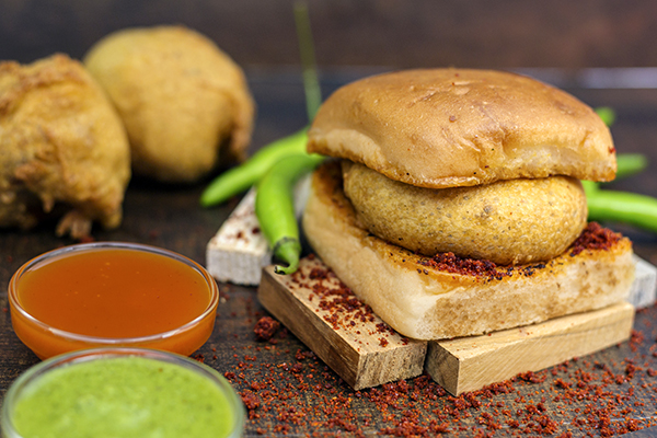 Jay Bhavani Vadapav Clayton | restaurant | 401 Clayton Rd, Clayton VIC 3168, Australia | 0395604473 OR +61 3 9560 4473