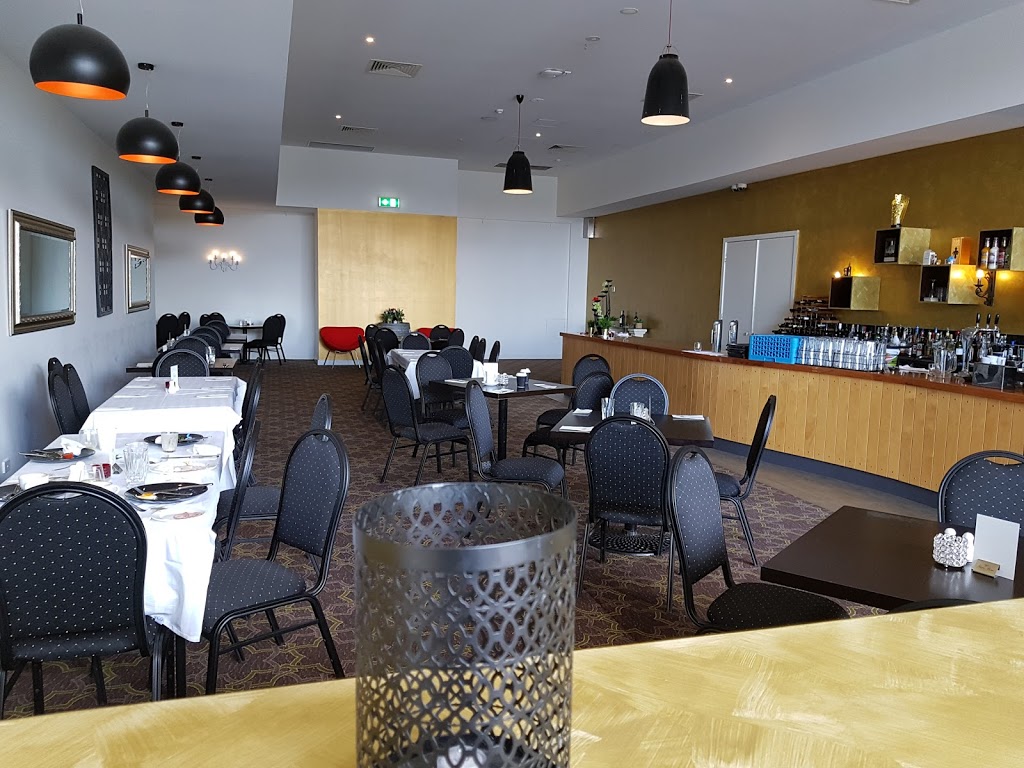 Cinnamon Bay | restaurant | 454 Point Cook Rd, Point Cook VIC 3030, Australia | 0383765300 OR +61 3 8376 5300