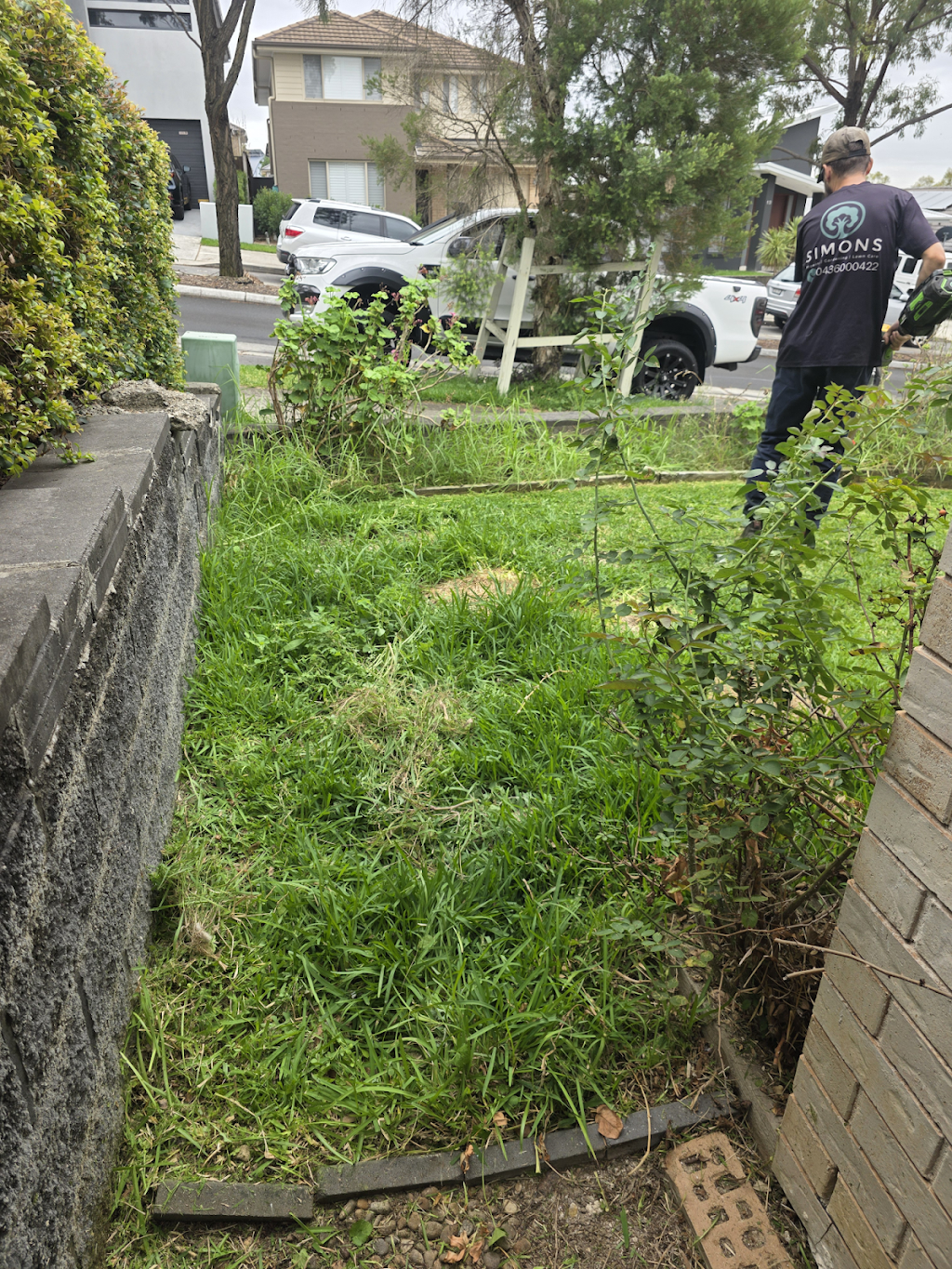 Simon’s Mowing | Gardening & Lawncare Services Horningsea Park | Cowpasture Rd, Horningsea Park NSW 2171, Australia | Phone: 0413 000 551