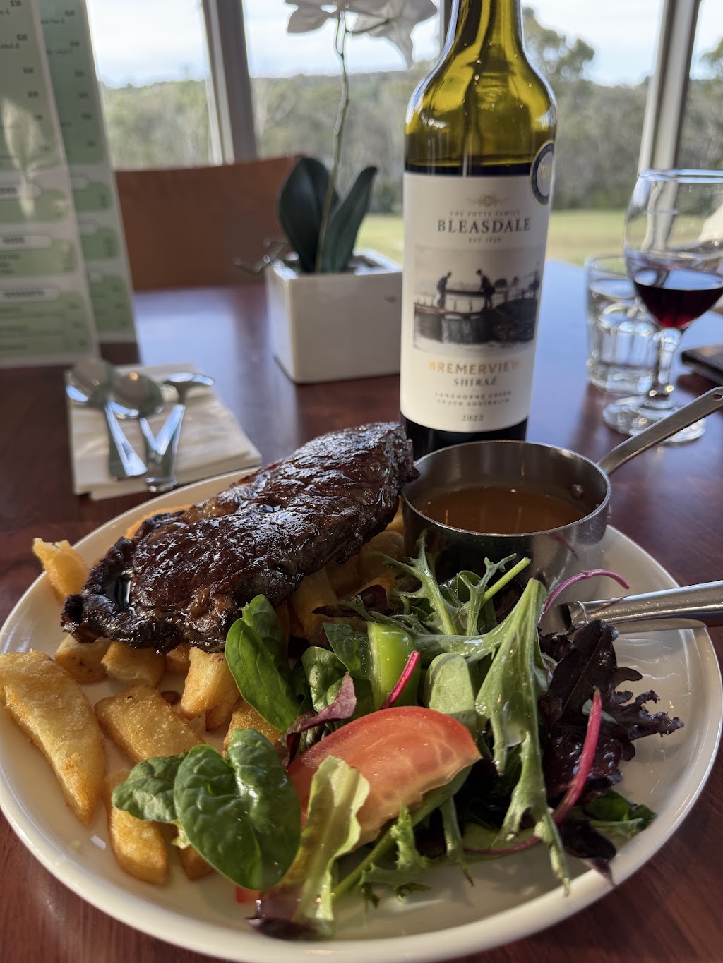 Leura Golf Club Bistro | 1 Sublime Point Rd, Leura NSW 2780, Australia | Phone: (02) 4785 0000
