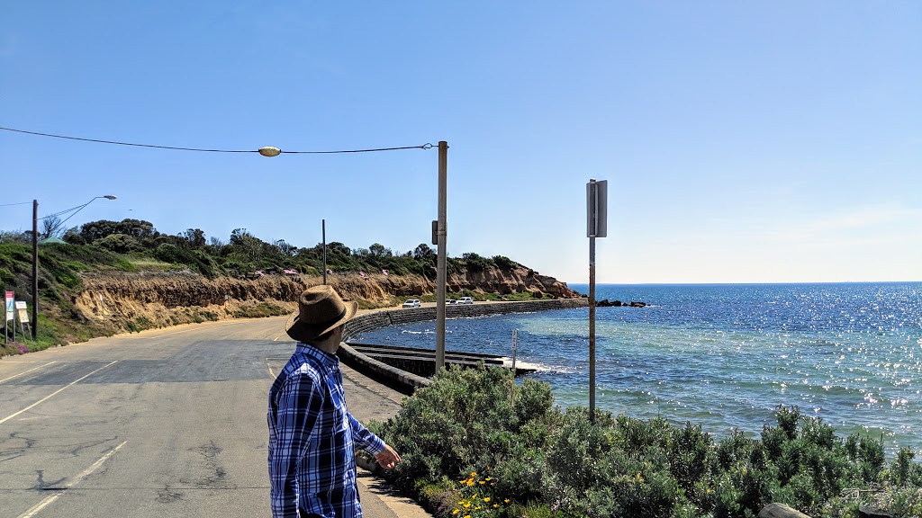 Fishermans Beach Boat Ramp | Esplanade, Mornington VIC 3931, Australia | Phone: 1300 850 600