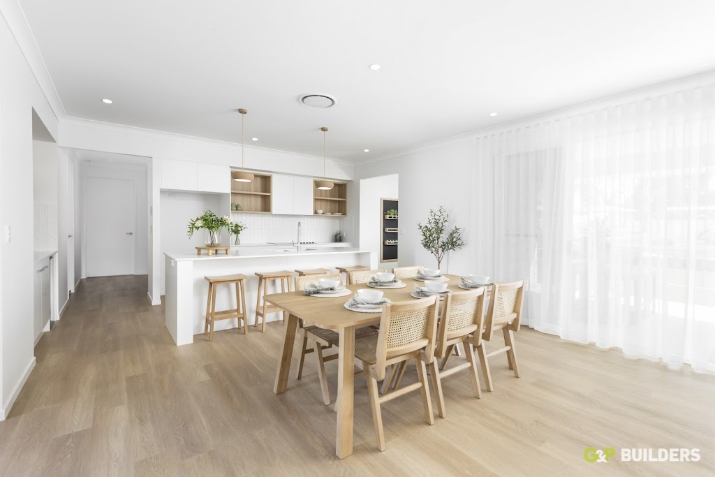 Reflections Vue by G&P Builders | 5 Stirling Dr, Kensington Grove QLD 4341, Australia | Phone: (07) 3463 9463