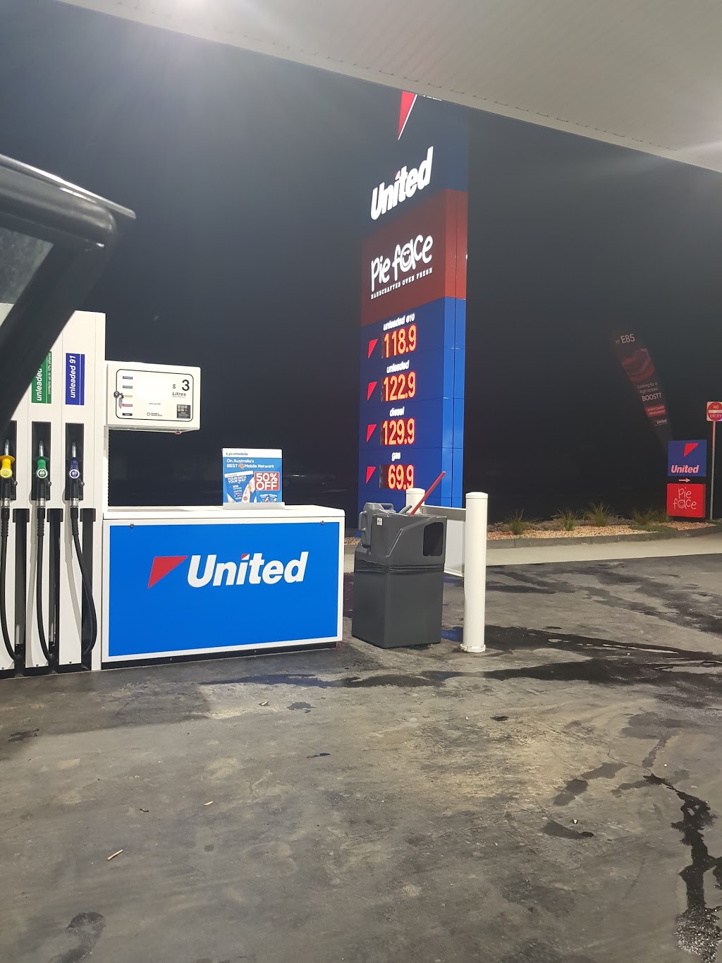 United (Pie Face) | gas station | 55/57 High St, Heathcote VIC 3523, Australia | 0427795800 OR +61 427 795 800