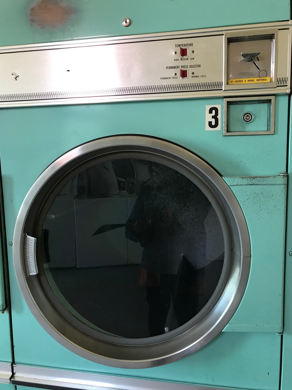 Deloraine Laundrette | laundry | 93 Emu Bay Rd, Deloraine TAS 7304, Australia